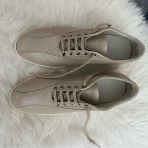 TOD'S Women’s Beige Leather Sneakers 🇮🇹